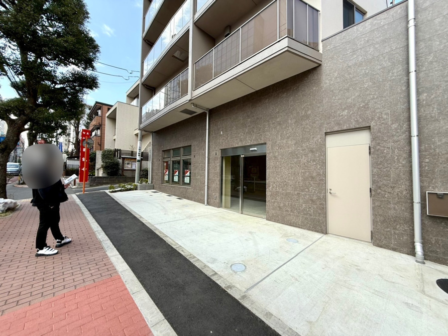 Gallery image 3